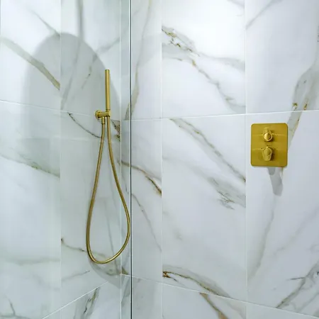 Caron - De Gamme Hyper Centre 鲁昂