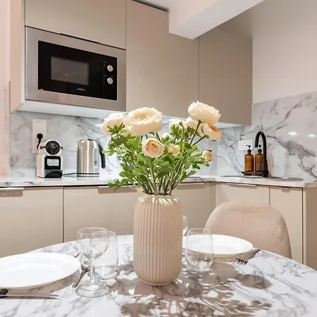 Apartment Caron - De Gamme Hyper Centre