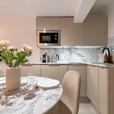 Caron - De Gamme Hyper Centre 公寓 *