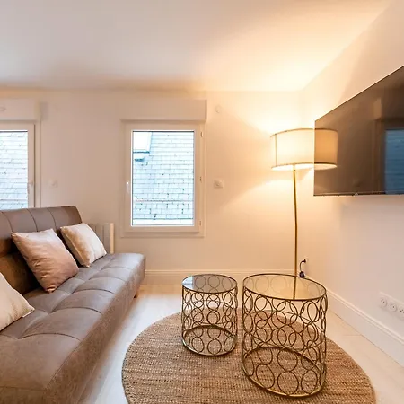 Caron - De Gamme Hyper Centre 鲁昂